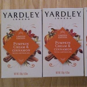 3 pack Yardley Pumpkin Cream & Cinnamon Soap